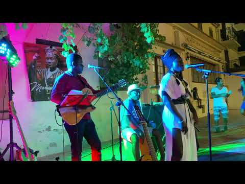 Mariaa Siga - Fatou Yo live à La Petite Source