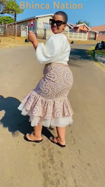 Download lagu Qhelani madoda la musani ukungivimba ngifuna ukwendlula #zulumusic #maskandi #maskandimusic #zulu