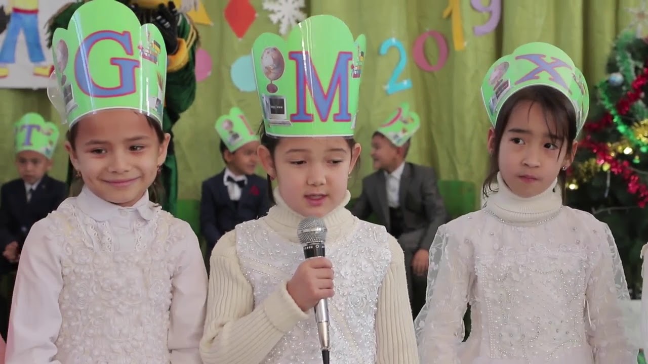 Amudaryo tumanidagi 56-sonli maktabda o'tkazilgan bayram tadbiridan lavha.