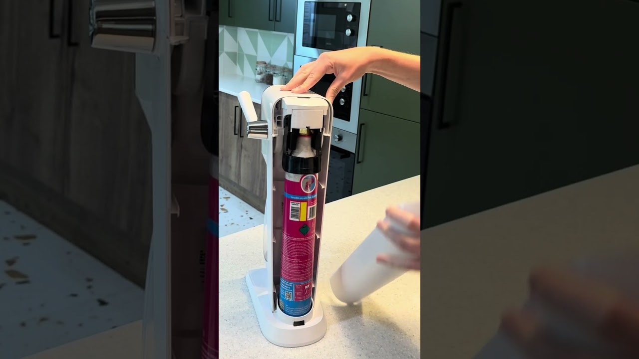 Unboxing the #sodastream Art White sparkling water maker #unboxing