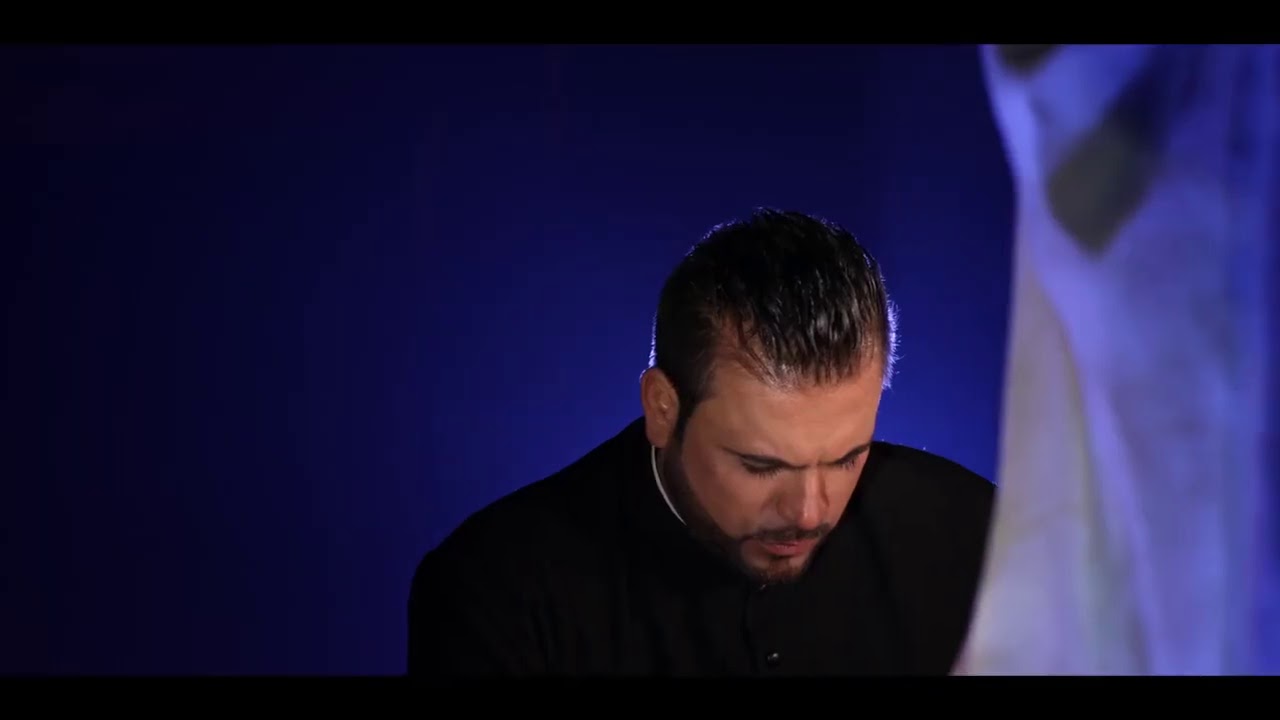 ترنيمة عطر القداسة  للآب صميم باليوس