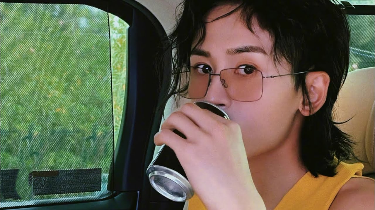 【张哲瀚】吃货小哲！太能吃了😅😅。配的bgm暴露年龄了🤣🤣《橘子汽水》