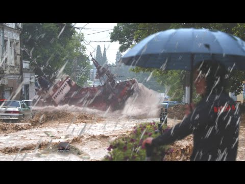 Видео: Как и за какво са глобени служителите в Русия