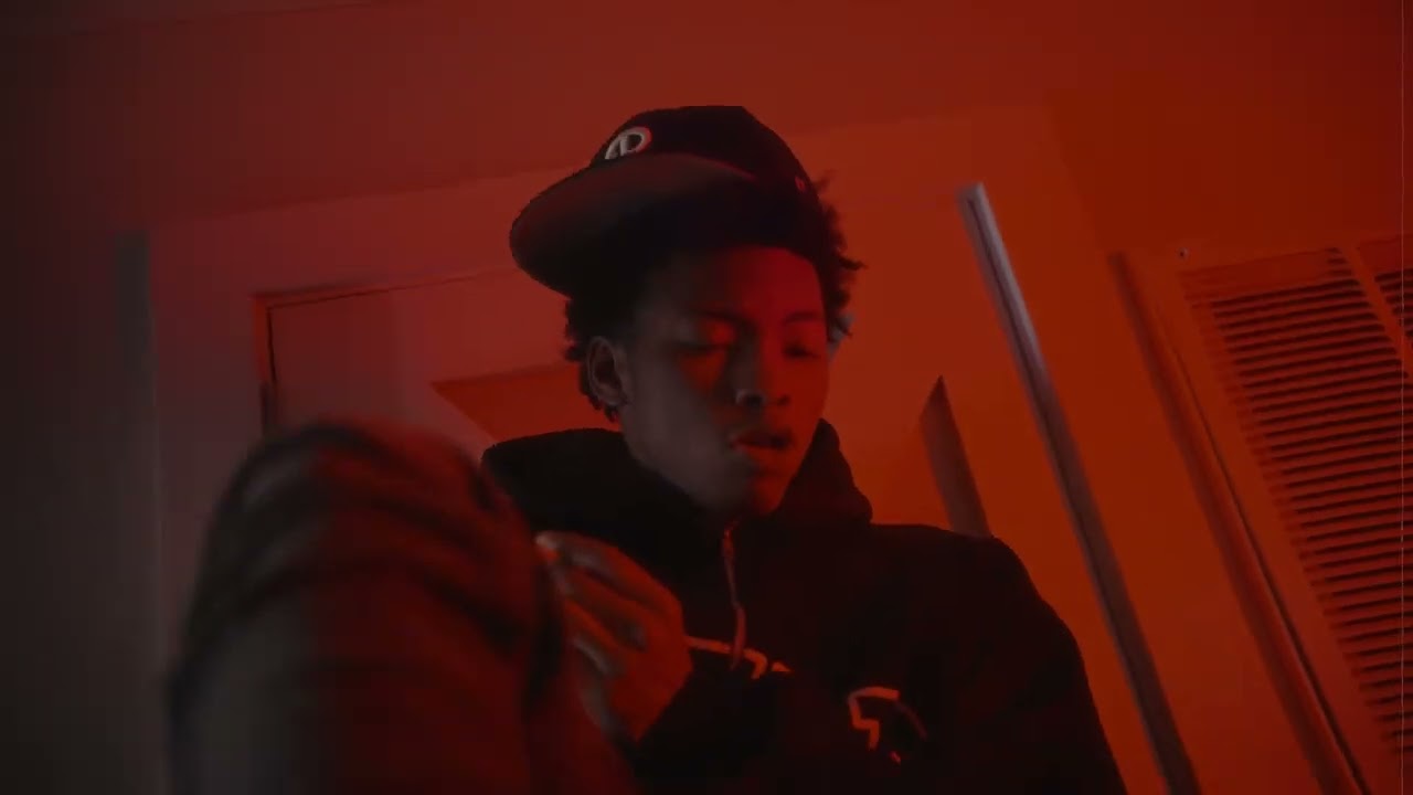 4 Way - ft . YayoSlumm & Luh Ce5ive