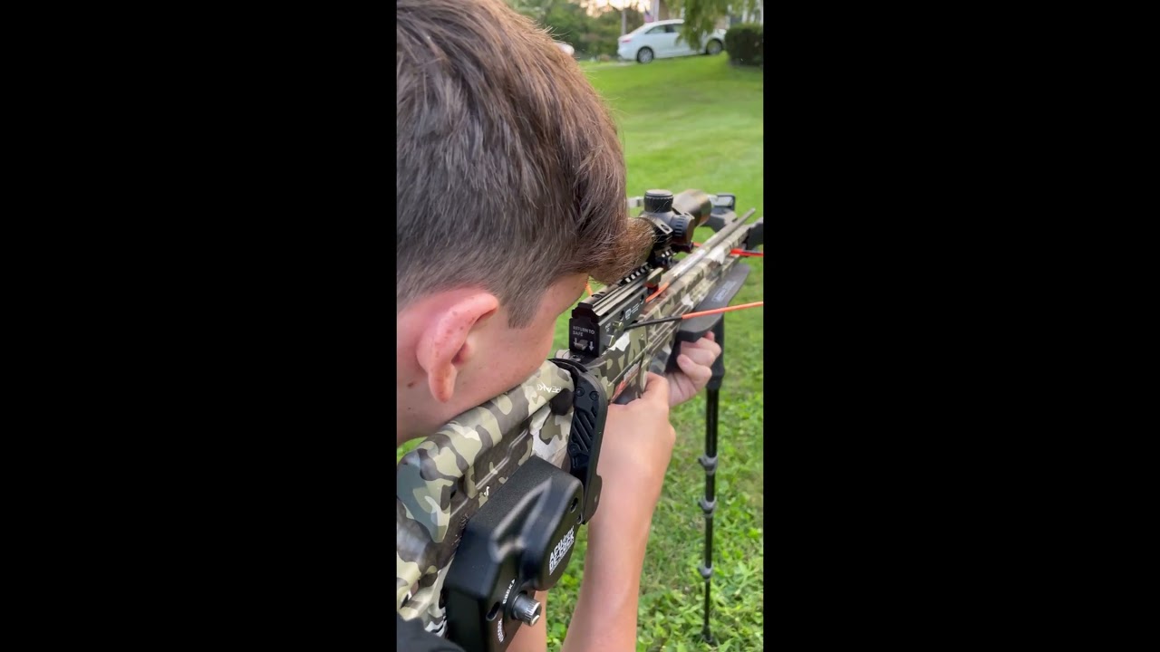 Shooting the Raider 400 from Ten Point Crossbows and it didn’t disappoint.