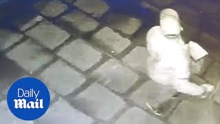 Nasty delivery guy aggressively shakes customer's soda bottle - Daily Mail screenshot 5