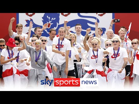 Lionesses join thousands of fans in Trafalgar Square after European Championship triumph