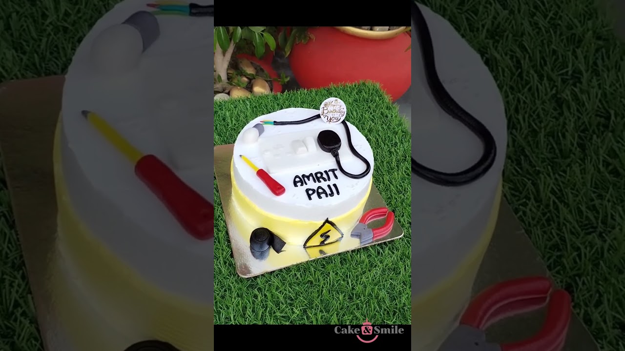 Electrician cake 😍😍