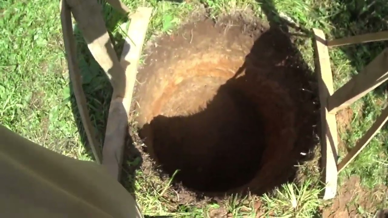 Если колодец развалился нужно копать новый 