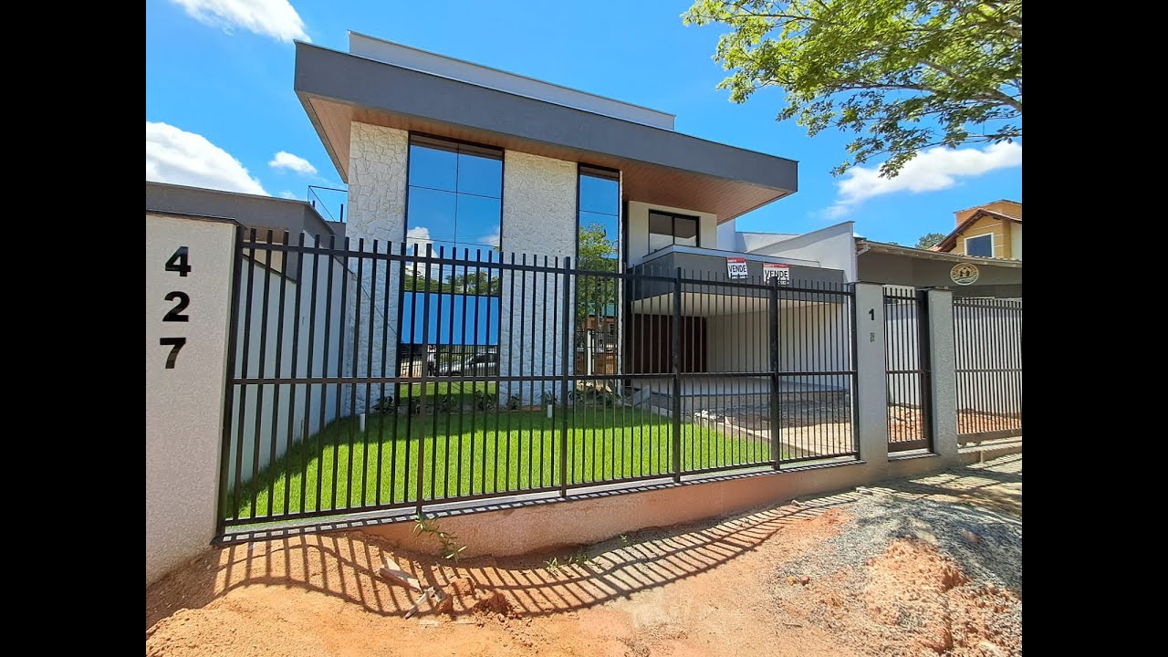 Venda - Casa com 3 quartos no Glória em Joinville