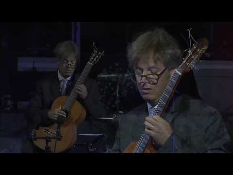 Franz Halasz plays