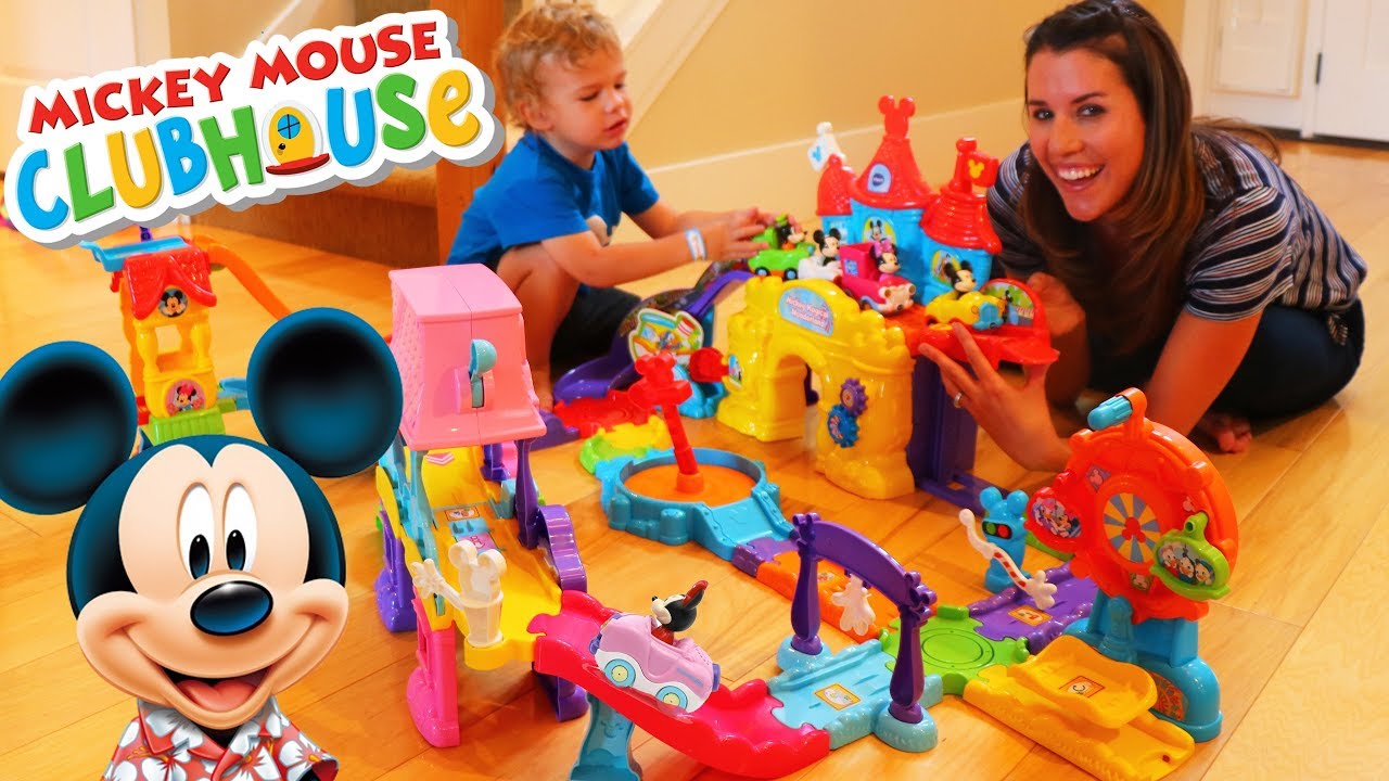 MICKEY MOUSE \u0026 Minnie Mouse Disney Town 