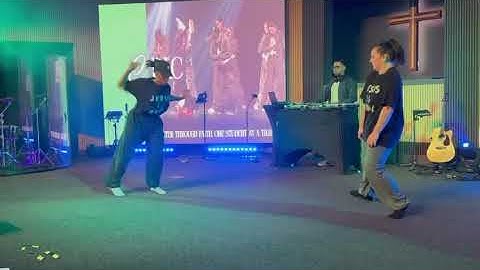 RAW Holy Spirit Dance Freestyle with Friends - (OVERFLOW by IZOE FLUENT Album release party)