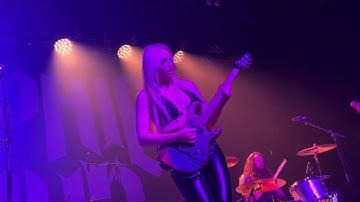 Sophie Lloyd - Thunderstruck (O2 Academy, Bristol 14th October 2025)