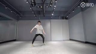 Put Your Head on My Shoulder Main Role LinYi dancing Seventeen Don't wanna cry