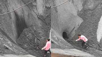 The workers felt so relieved unloading the 3,000-ton sand ship.  | Satisfactory video