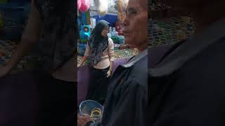 Lempar gelang dipasar malam,kami keluarga Batak tinggl diCisauk Tanggerang. #viral #funny #tranding