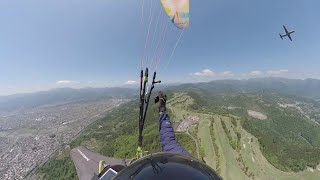 Paraglider - Close encounter with US military aircraft in Japan