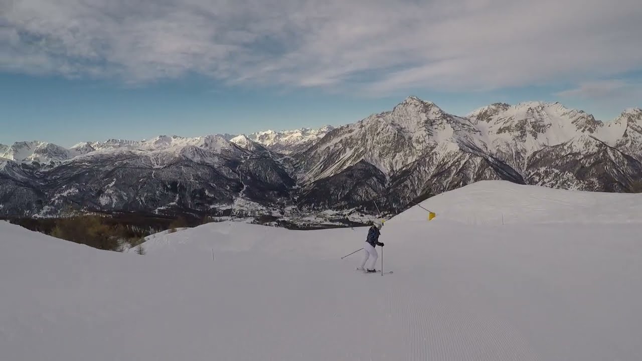 Vialattea | Skiing 2023 | Sansicario | red piste Olimpica