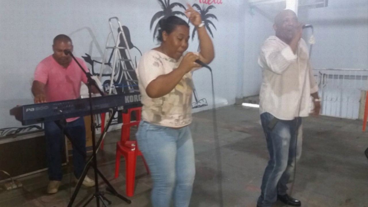 100% Los morenos Não devo nada a ninguém