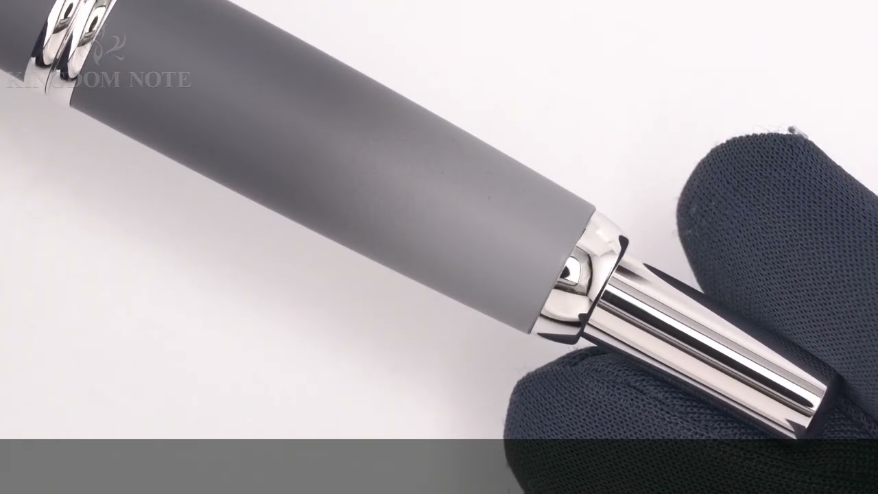 PILOT パイロット 万年筆 キャップレス 2024年限定 石畳 細字 - YouTube