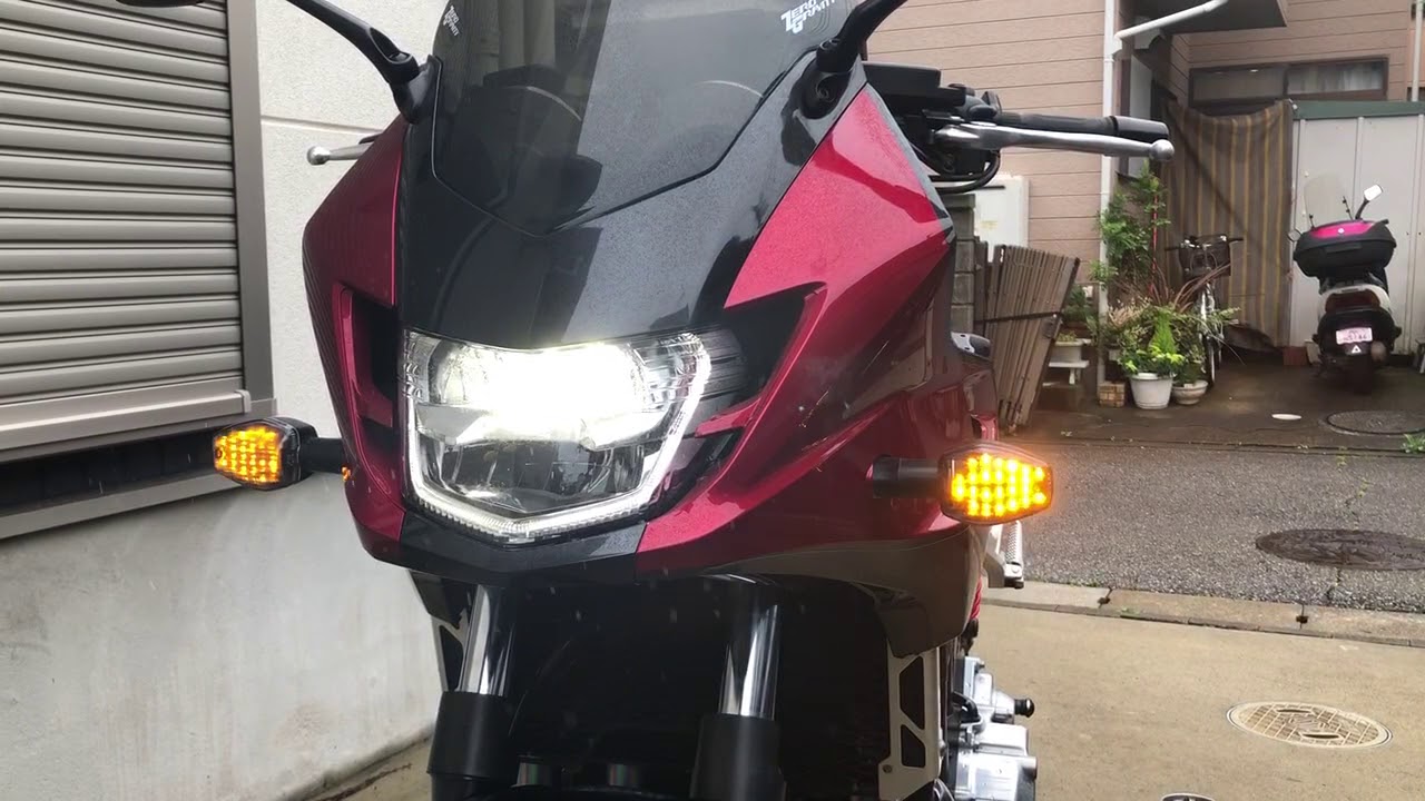 シーケンシャルウィンカーコンバージョンKIT取付け（ホンダ CB1300 