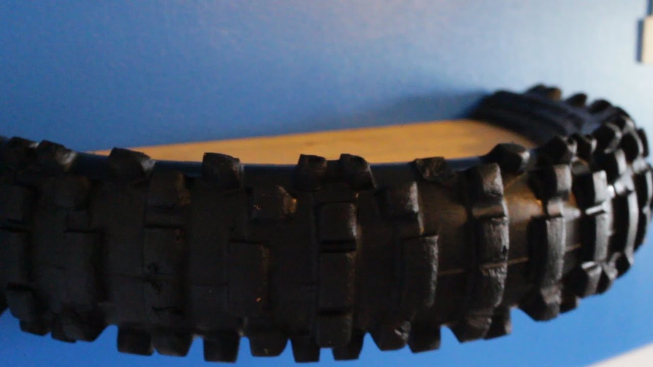How to Make Corner Shelves Out of Tires
