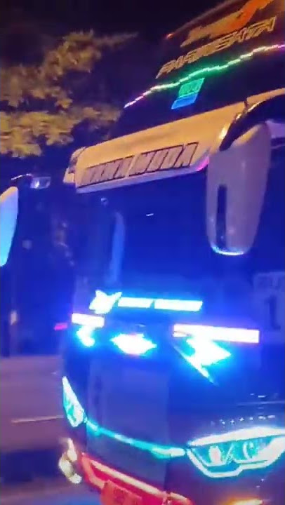 mode mengular  sang artisnya nafit trans MAMAH MUDA masyahal channel #busmaniacomunity #shorts #bus