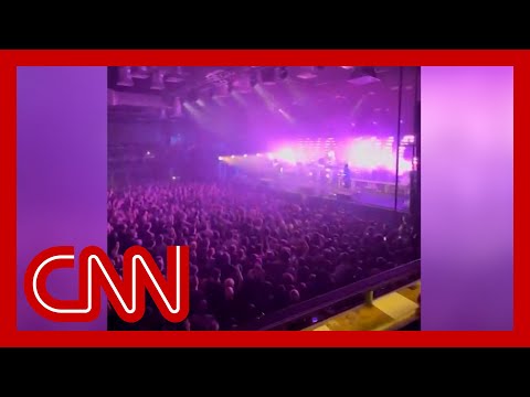 Concertgoers in Russia chant ‘F**k the war!’