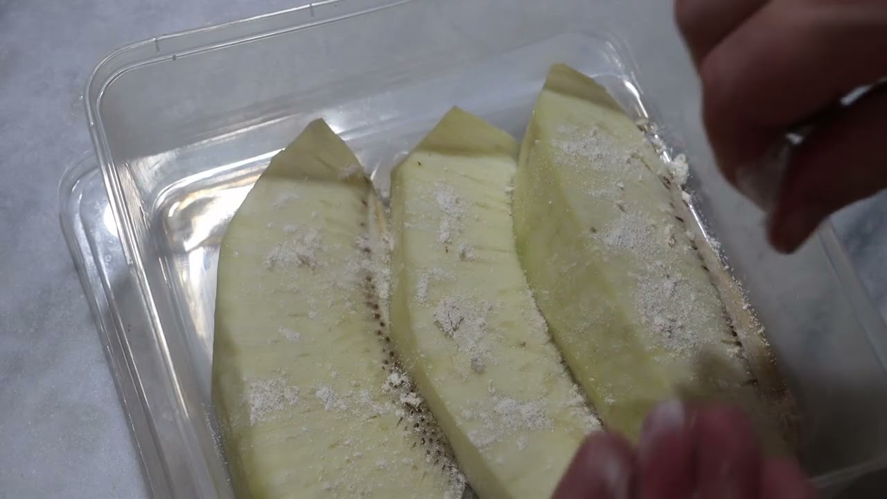 Лента Сукун – ферментированные плоды хлебного дерева.