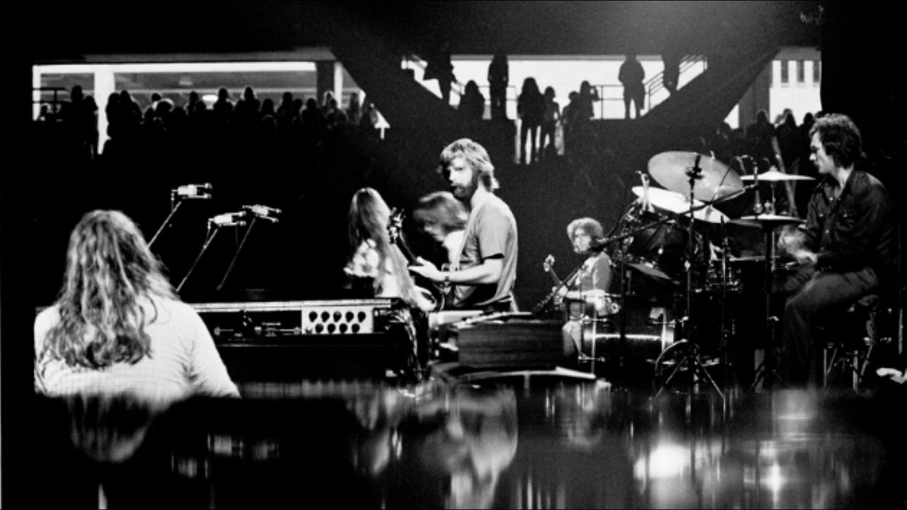 Grateful Dead - 9/8/73 - Nassau Coliseum, Uniondale NY - YouTube