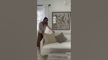 My interior designer tip for styling your pillows: go casual! #homedecor