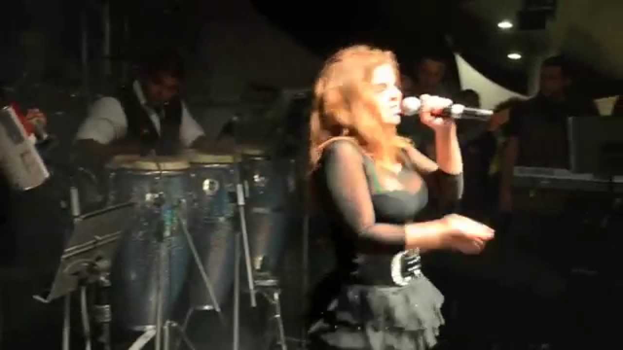 Diveana- LO QUE SIENTO CONTIGO (Show Alto hatillo 2014)