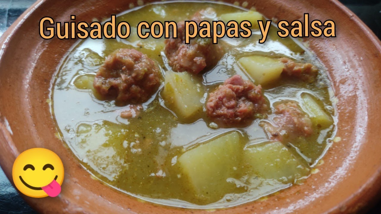 longaniza con papas en salsa verde 😋😋