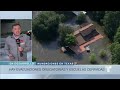 En riesgo por lluvia comunidades cercanas al río San Jacinto | Noticias Telemundo