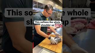 Are you wrapping your pork shoulder in plastic before pulling it Here’s why you should! #bbq