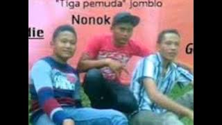 Download lagu house music bomba & berondong tua @