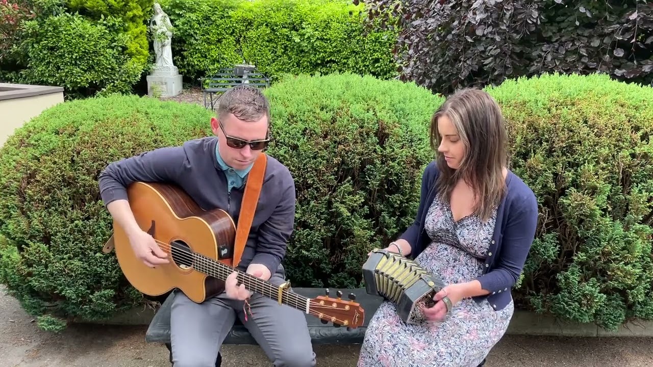 The Half Landing Tune a Day 2022, Day 152 “Phyllis’s Birthday” with Aoibheann Queally