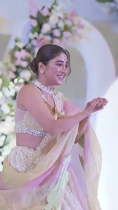 Gallan Goodiyaan song #sivangijoshi Viral Dance ! #viraldance #weddingdance #trend #shorts #dance
