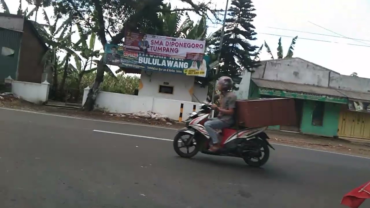 Jalan,, pulang dari dusun bendolawang desa ngadirejo kec jabung kab malang menuju rumah
