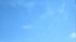 RAAF Roulettes- The Roulette Heart Defence Air Show 2012 HD