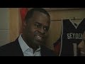 Atlanta mayor Kasim Reed talks with the Hawks