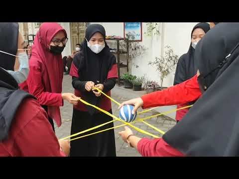 Simulasi Lomba: Spider Ball