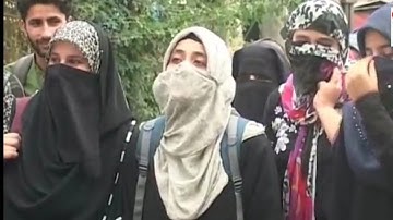 #srinager Cluster University students protest, demand deferment of exams | Jk online news