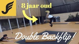 Download Lagu 8 jaar oude jongens doen double backflip - Jumping Jack MP3