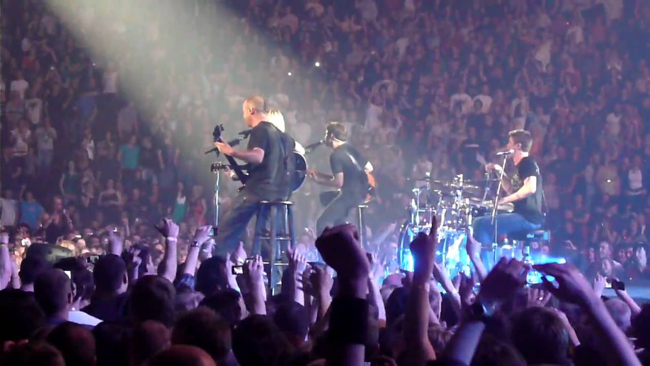 [HD] Nickelback - Rockstar (Live 720p) - YouTube