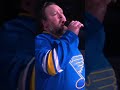Video guy sings national anthem at Blues game 🇺🇸