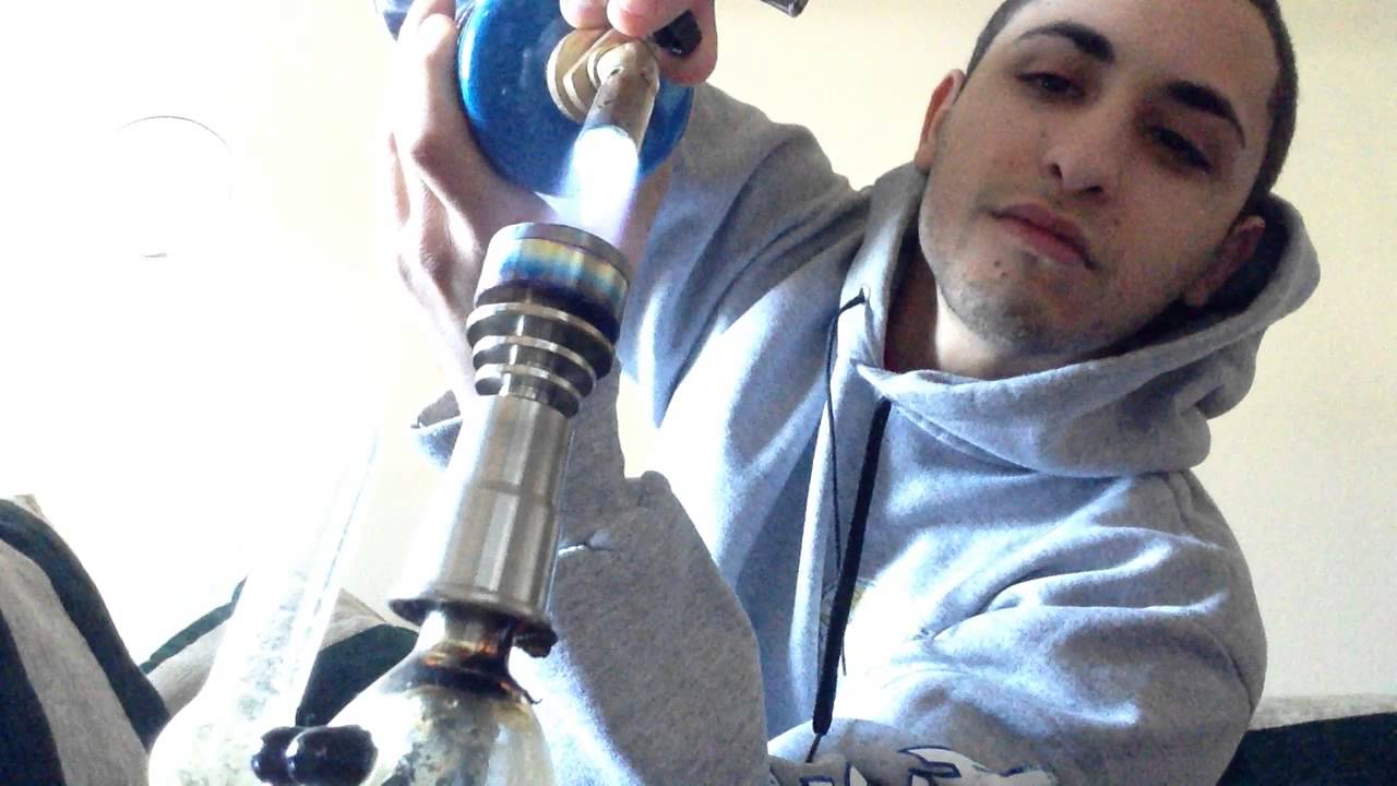 Huge Snake Dab of Nug-Run Shatter Wax BHO 18+