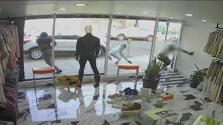 Suspects open fire outside Melrose clothing store in brazen robbery attempt