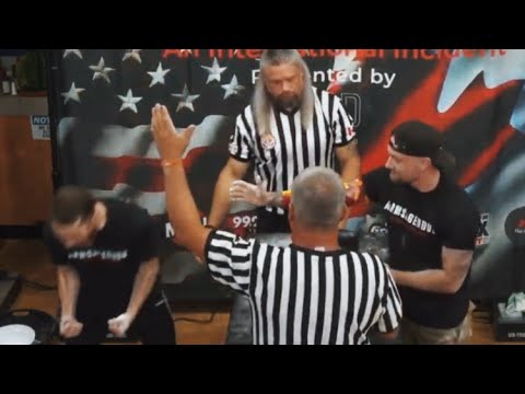 Zack Munro vs Nicholas “The Thrasher” Abell
